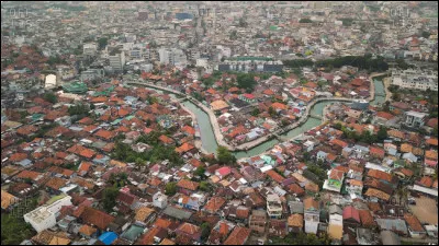Palembang, 1,8 million d'habitants, est une ville d'...