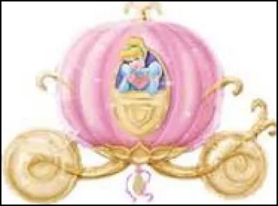 Quel gros fruit ou légume transforme-t-elle en carrosse d'un coup de baguette magique ?