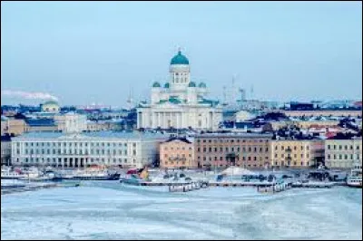 Helsinki est la capitale la plus septentrionale (la plus au nord) de la planète.
