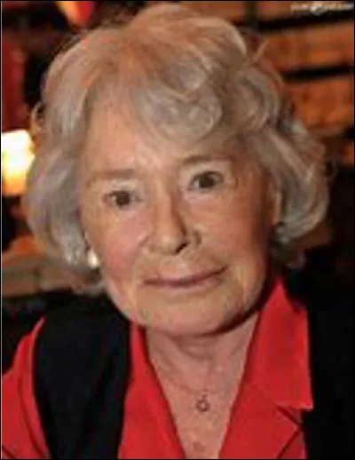 Qui est cette Claude, femme de lettres et journaliste française ?