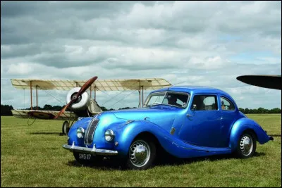 Elle ressemble à une BMW et c'est parfaitement normal. Ce coupé britannique repose sur des bases techniques et esthétiques bavaroises et ne le cache pas. Quel est le nom de cette voiture ?
