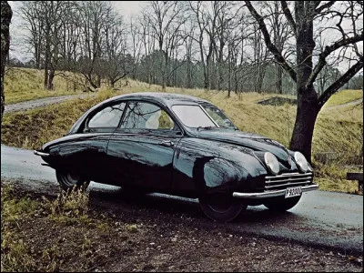 Une soucoupe volante ? Non. Un avion furtif ? Peut-être. Une soucoupe roulante ? Oui. Ce véhicule expérimental d'une extrême efficacité aérodynamique est à l'origine d'une longue lignée de modèles commerciaux. Pouvez-vous donner un nom à ce véhicule ?