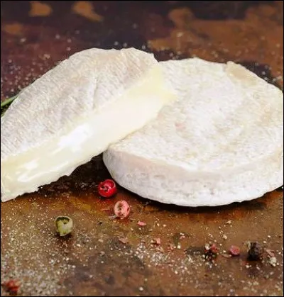 Quel lait entre dans la fabrication du rocamadour ?