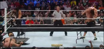 3e question : Qui a fait son retour dans ce match pour aider John Cena de la souffrance que lui causait le catcheur de la réponse précédente ?