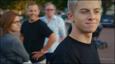 Michou a-t-il un compte TikTok ?