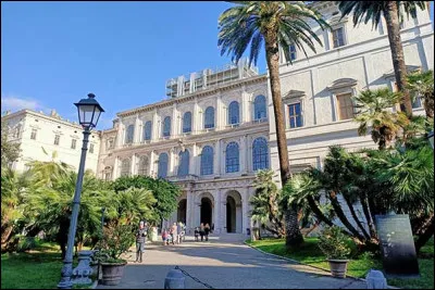 Dans quelle ville d'Italie peut-on visiter le palais Barberini ?