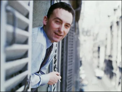 Magasin d'armes, c'est le...