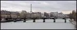 Quel pont relie le Louvre  la rive gauche de la Seine ?