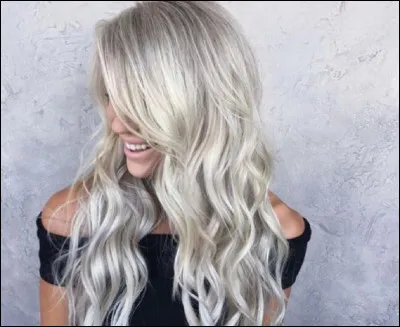 Quel adjectif qualifie ce type de blond très pâle ?