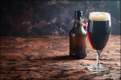 Quelle bière est exclusivement brune et jamais blonde ?