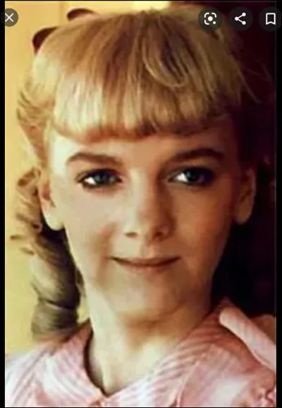 Une fille te prend la tête, tu...