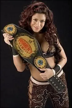 Par qui a-t-elle t entrain ?