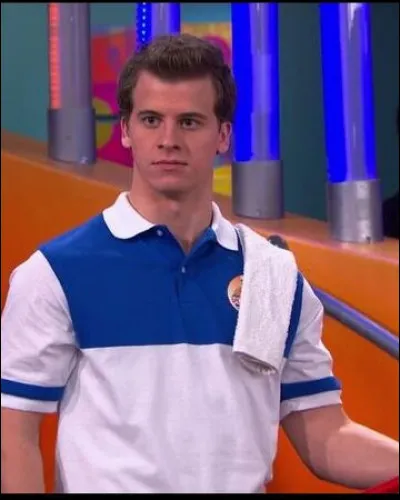 Qui est le petit ami de Phoebe ?