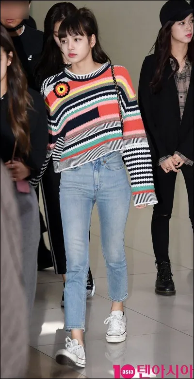 Quelle est la nationalité de Lisa ?