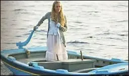 Dans la chanson, quel ge a la fille ?