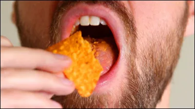 Il faut éviter de manger et de mâcher...