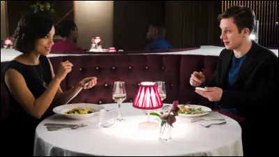 Dans "Pendez le DJ" (saison 4, épisode 4), lors de la deuxième relation entre Amy et Franck, combien de temps devaient-ils restaient ensemble si personne ou les deux avaient regardé la date de fin ?