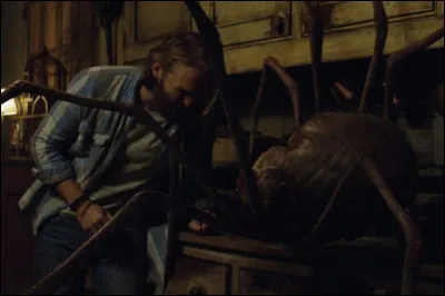 Dans "Phase d'essai" (saison 3, épisode 2), qu'est-ce qui a provoqué la mort de Cooper Redfield ?