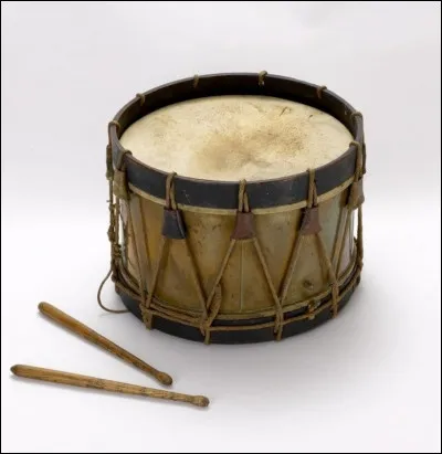 "L'enfant au tambour" est une chanson de...