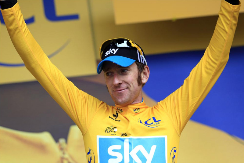 Ce coureur cycliste a été, en 2012, le premier britannique à remporter le Tour de France : c'est ... Wiggins.