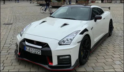 Allez petit Samouraï, partons du côté du Japon. On l'a surnomme "Godzilla", qui est-ce ?