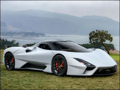 On reste en Amérique, V8 bi-turbo de 5,9 l développant 1 350 ch, 1 733 Nm de couple, 1 247 kg pouvant atteindre une vitesse maximale de 460,4 km/h. Qui est elle ?