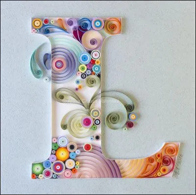 Lassie : qui est l'auteur du roman "Lassie, chien fidèle" ?