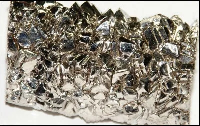 Quel est le symbole du titane ?