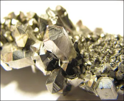 Quel est le symbole du niobium ?