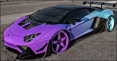 À qui appartient cette autre Lamborghini Aventador ?