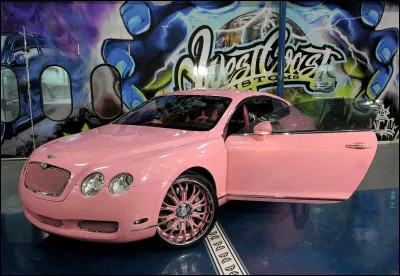 À qui appartient cette Bentley Continental ?
