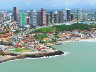 Natal, 900 000 habitants, est une ville d' ...