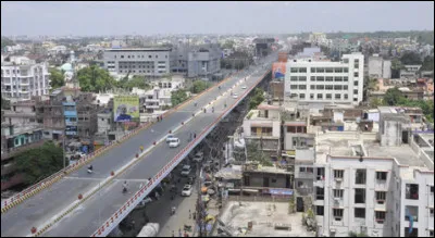 Patna, 2 millions d'habitants, est une ville d' ...