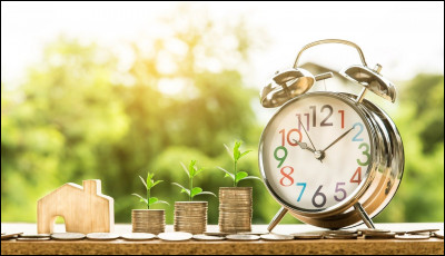 Quel est le délai minimal dont dispose un acheteur pour trouver un crédit immobilier après la signature du compromis de vente ?