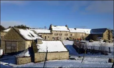 Ancienne commune occitane, en Aubrac, Sainte-Colombe-de-Peyre se situe dans le département ...