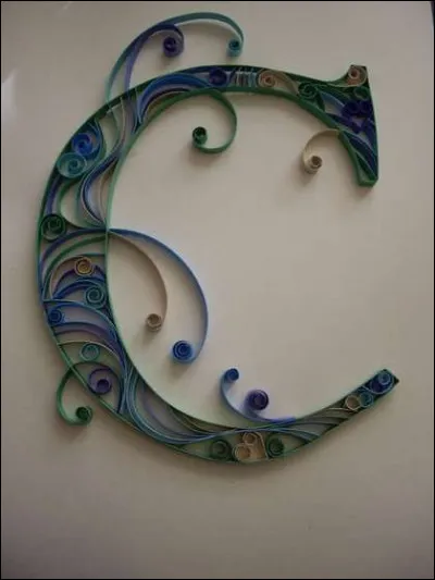 Coquille : quel crustacé décapode tue les autres pour leur voler leur coquille et s'y installer ?