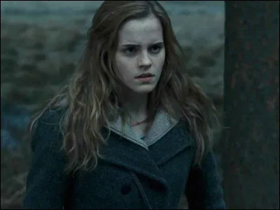 À qui lance-t-elle le sortilège "oubliettes" ?