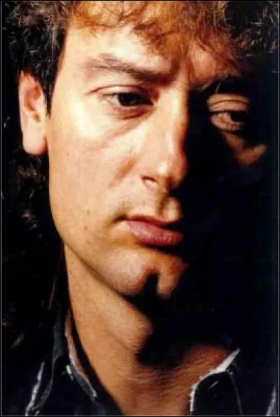 De quelle origine est Michaël Jones ?