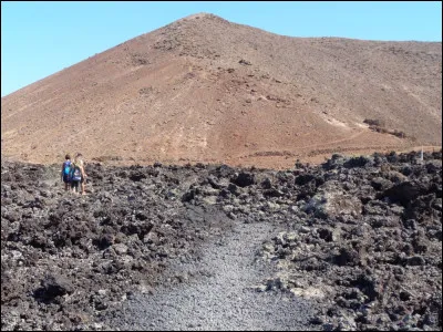 Selon le titre d'une bande-dessinée dont l'action se déroule durant la Préhistoire, quel personnage est "le fils des âges farouches" ?
