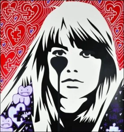 Qui est célèbre pour ses chansons et sa passion en astrologie ?