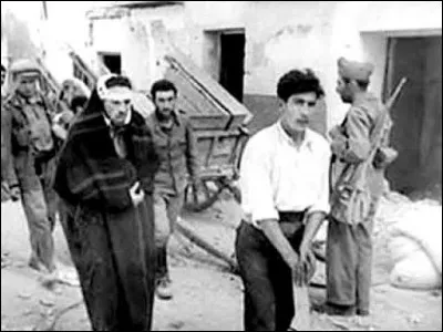 Dans quel film documentaire Frédéric Rossif fait-il revivre la guerre d'Espagne ?