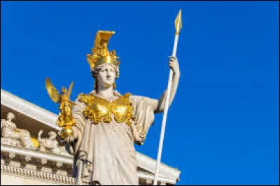 Athéna est-elle une déesse de la mythologie romaine ?