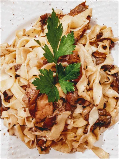 Cela ressemble à la photo d'avant, mais qu'est-ce que c'est ?