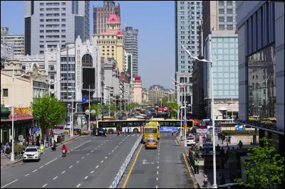 Harbin, 6,5 millions d'habitants, est une ville d'...