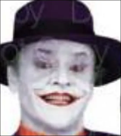 De quelle couleur sont les cheveux de Joker ?