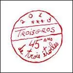 Quelle ville honore les frres Troisgros d'une place ?