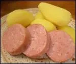 Comment se consomme le saucisson  la lyonnaise ?