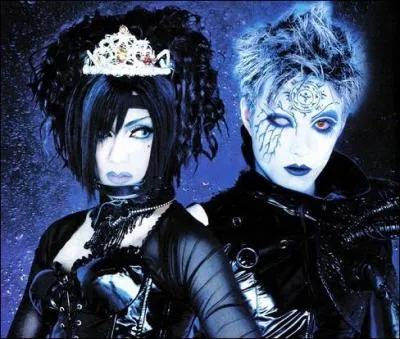 Quel duo d'lectro fut men par Kaya et Hora ?