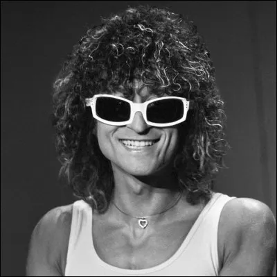 De quoi ? L'empereur Polnaéon 1er veut envahir l'Angleterre ? Tu crois pas que le [... ...] tout éveillé ?