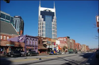 Nashville, 700 000 habitants, est une ville d'...